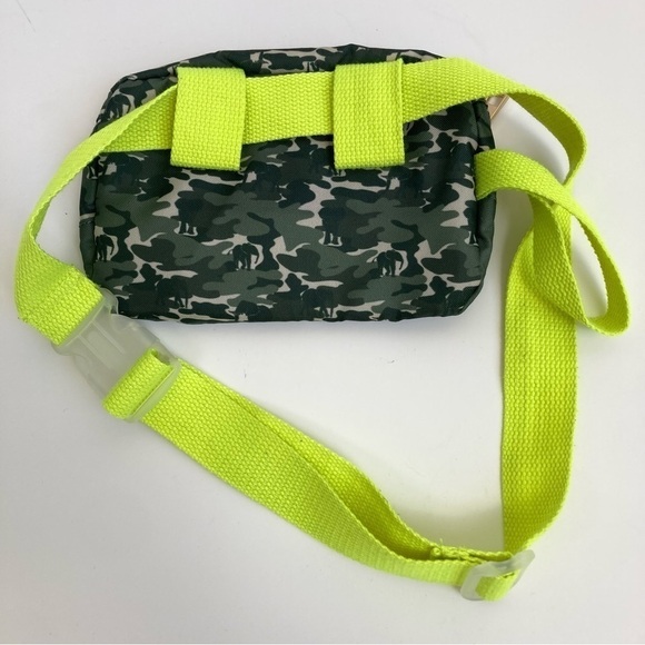 Ivory Ella Camo Sling Bag Green Waist Pack Fanny Pack Wristlet Bag Sling Bags OS - Picture 6 of 12